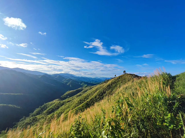 タイの自然に包まれる旅。メーワン国立公園で静けさと絶景に出会いました🌿🌄 心がリセットされる時間。