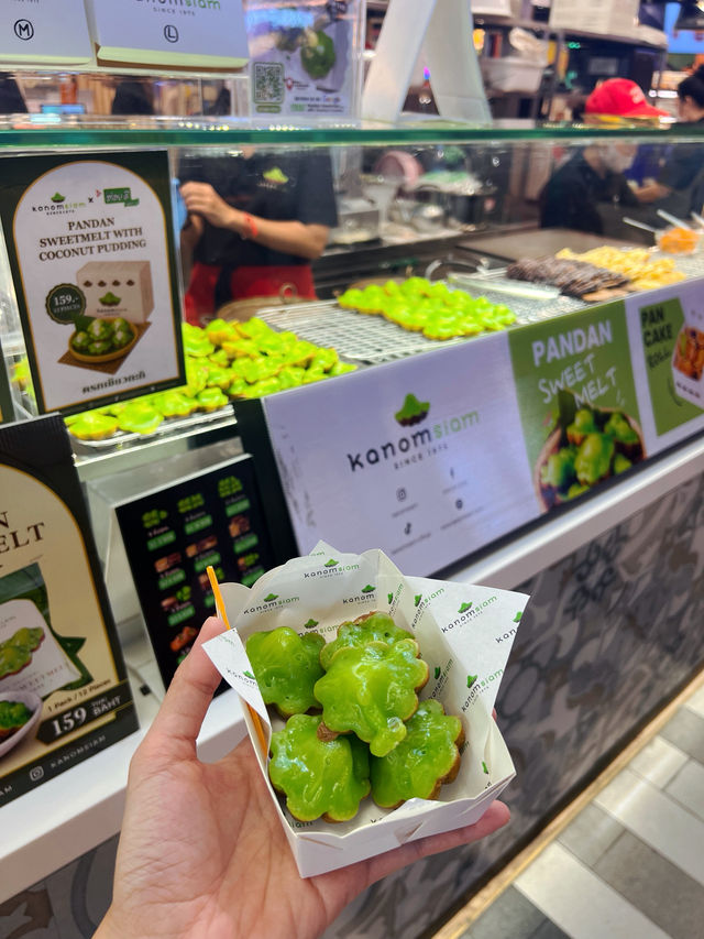 Food vibes in Bangkok 🤤must try !