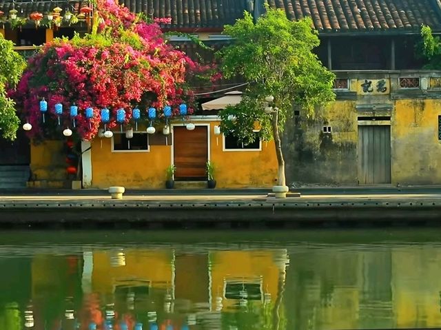 Golden Lights in Hoi An Ancient Town
