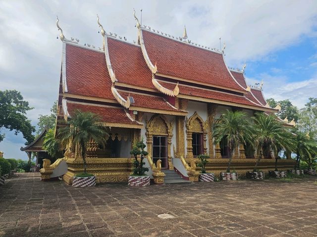 กราบพระธาตุ 4ครูบา เกจิดังทางเหนือ