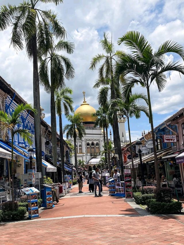 Golden Domes & Chill Streets