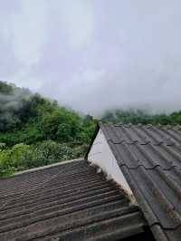 "ภาพบรรยกาศหมู่บ้านเล็กๆที่ชื่อว่า บ้านแม่ละงอง "