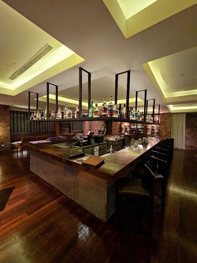 Timeless Elegance at Feringgi Grill, Shangri‑La Rasa Sayang