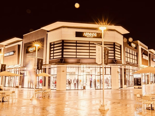 Solo Shopper's Guide to Hiroshima Outlets: Retail Therapy with a Scenic Twist** 🛍️🌊