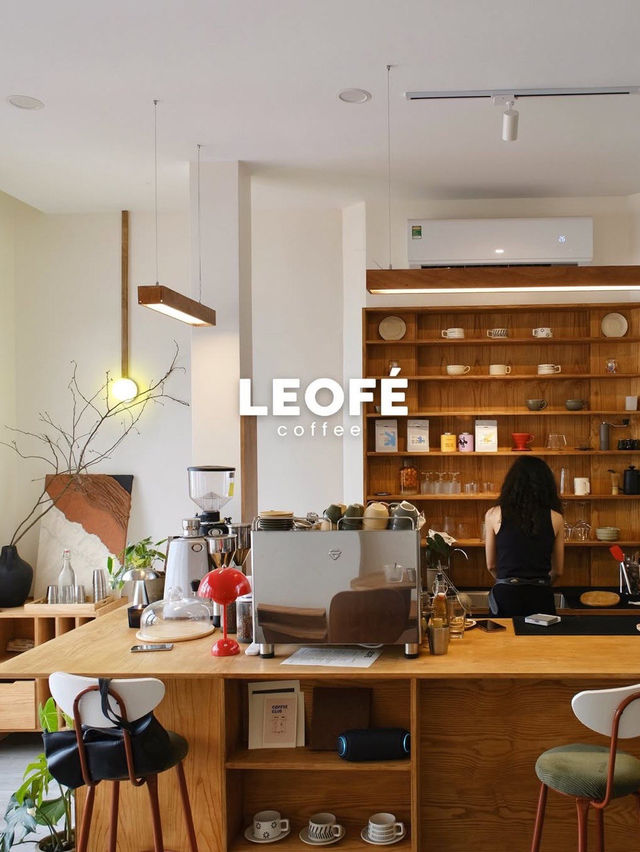 LEOFÉ