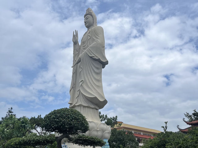 Exploring Vietnam's Tam Giang Temple (三皇庙) 🇻🇳
