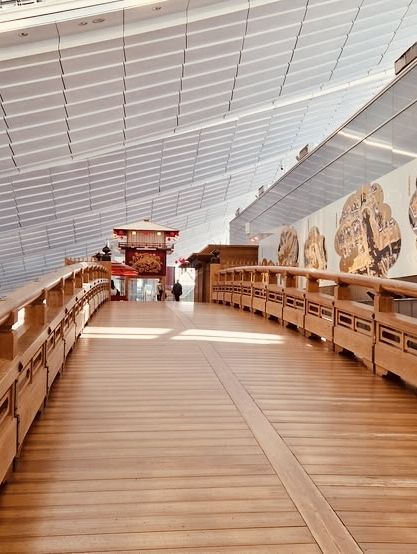 Solo Traveler’s Guide to Haneda Airport: More Than Just a Layover!** ✈️🌸  