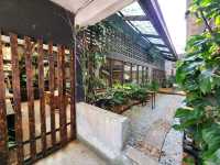 คาเฟ่ Old School 88 บางพระ