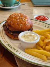 La Trobe Coffee & Brunch