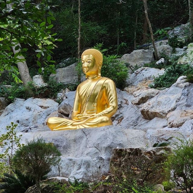 วัดเขาวง (ถ้ำนารายณ์) 