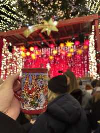 科隆聖誕市集：在熱紅酒與燈海之間，冬天靜靜發光