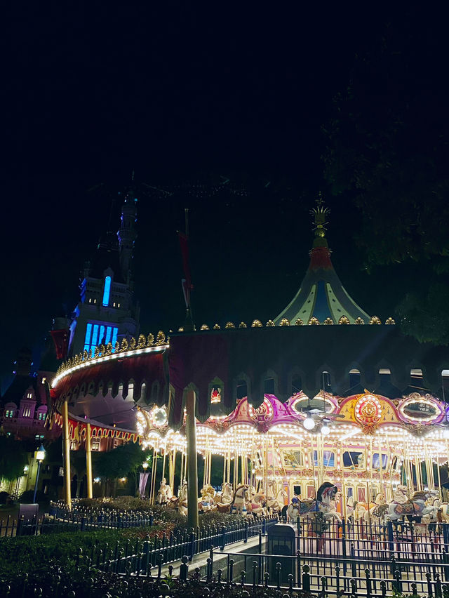 香港迪士尼的日與夜