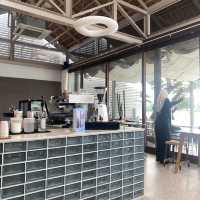 DUSK Cafe 