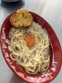 Stainn Cafe, Stylish Comfort with a Local Twist in Batam