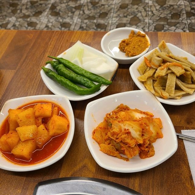 제주도 공항 주변 맛집)제주감자탕 3호점 - 제주시 24시 감자탕 맛집