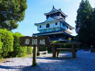 สิ่งที่ต้องดูในอิวาคุนิ: อากาศแจ่มใส ทัศนียภาพทางวัฒนธรรม