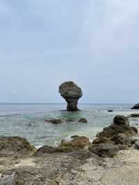 小琉球｜花瓶岩——海島最可愛的地標，從藍到透明的 50 種海色 🌊🪸