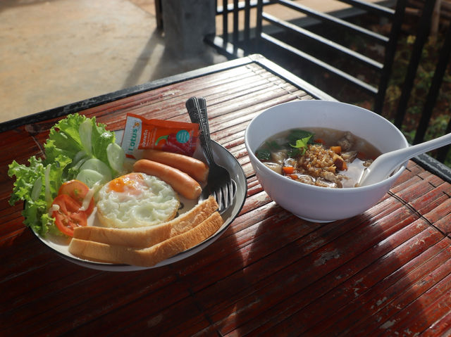 หลงฮักเขาแคมป์ปิ้ง ภูชี้ฟ้า