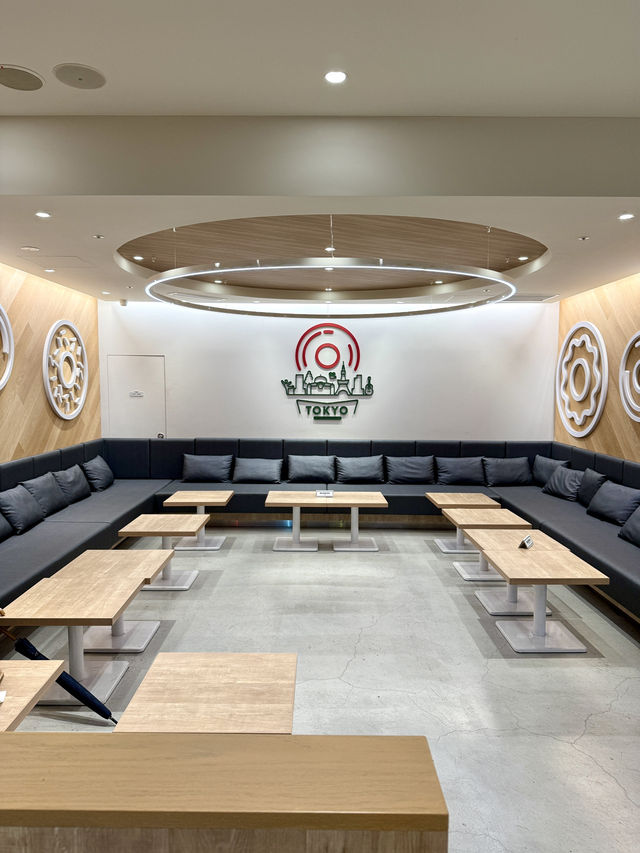 🍩 More Than Donuts: Chill & Work at Krispy Kreme Tokyo International Forum