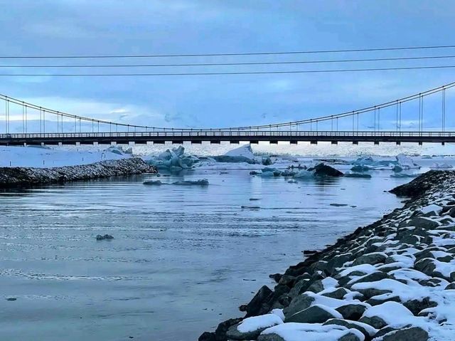❄️ Vatnajökull National Park – Iceland’s Frozen Wonderland 🇮🇸