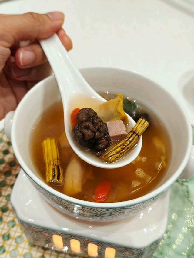 中菜廳創意菜式🍽️儀式感美感兼備 中菜廳創意菜式🍽️儀式感美感兼備