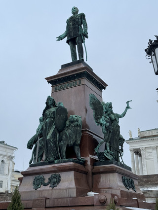 SENATE SQUARE: THE ICONIC LANDMARK OF HELSINKI 🏛️🌟🇫🇮