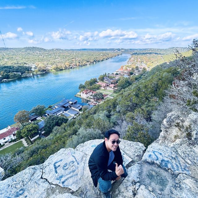 Exploring the Beauty of Mt. Bonnell