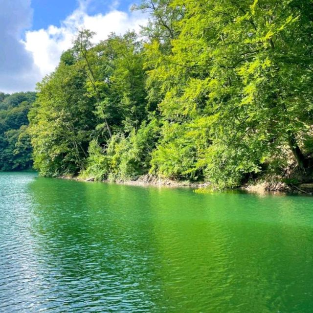 Szmaragdowe Lake