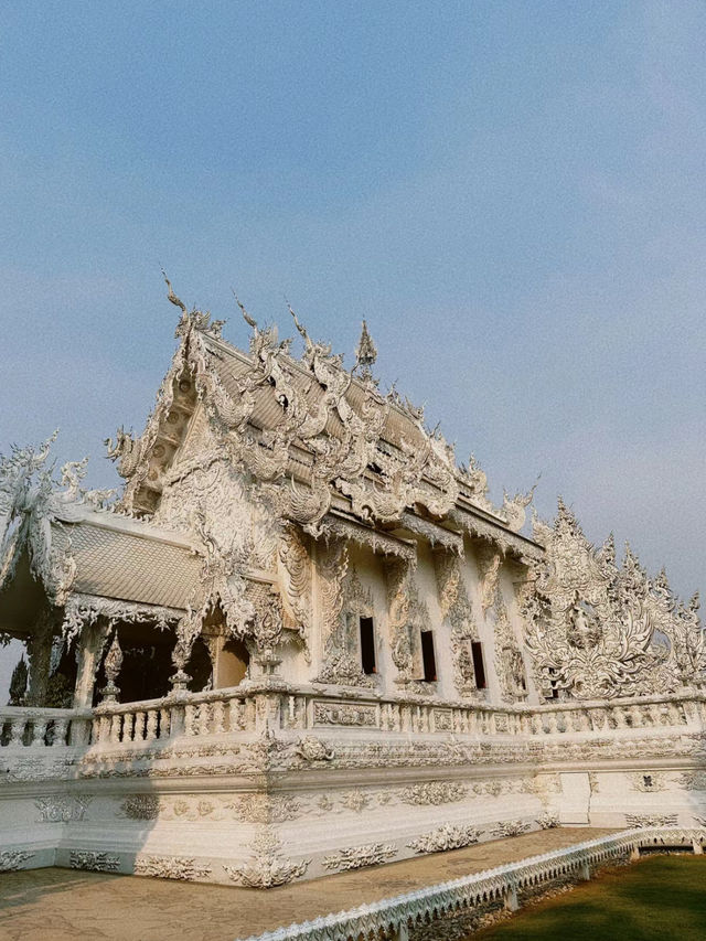 Wat Rong Khuan Thailand White temple 🇹🇭