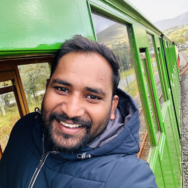 Discover Scenic Splendor on the Llanberis Lake Railway: A Family-Friendly Adventure!”