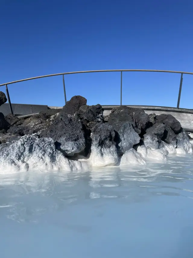 Iceland Hot Spring Recommendation: Blue Lagoon Hot Spring! Super Relaxing Soak! Face Mask Experience!