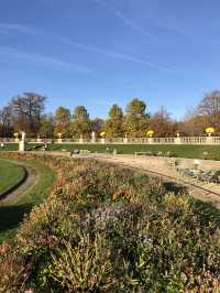 Paris | Enjoy the autumn vibe of Luxembourg Gardens like Parisian
