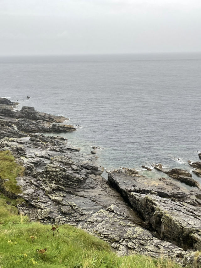 Epic Ireland Road Trip: Nature’s Wonders & A Stop in Derry 🌿🚗