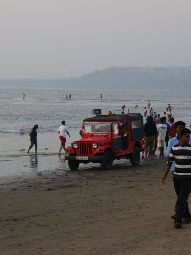 Sunset by the Beach in Goa: A Tranquil Escape