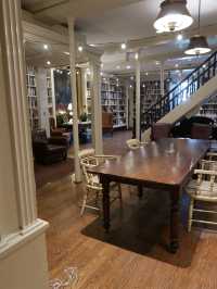 A library of history 