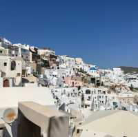 Greece🇬🇷Santorini: A Timeless Escape in Blue and White💙🤍