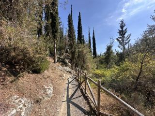 Half day hike to Kranos hill