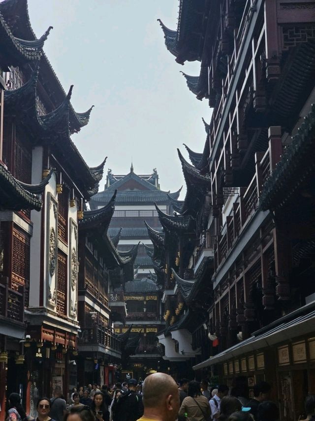 Yuyuan Garden Shanghai: Discovering Tranquility Through Slow Travel