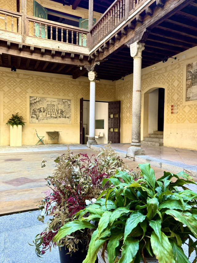 Light, Texture, and Thought Light, Texture, and Thought