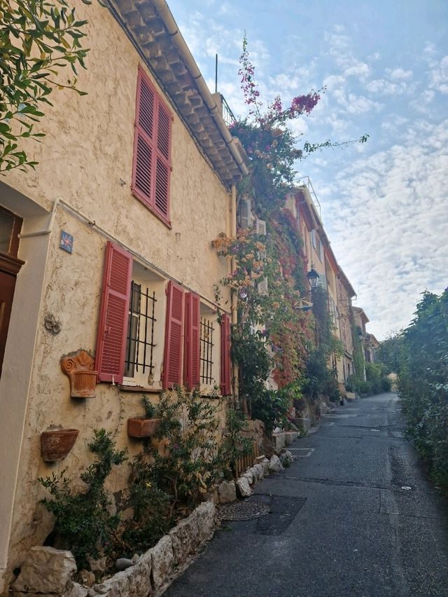 Halloween in Antibes: A Spooky Riviera Escape