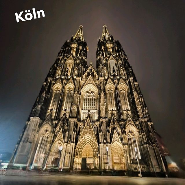 Cologne Weekend Vibes: Where Culture & Chill Collide 🌙🏨 Cologne Weekend Vibes: Where Culture & Chill Collide 🌙🏨