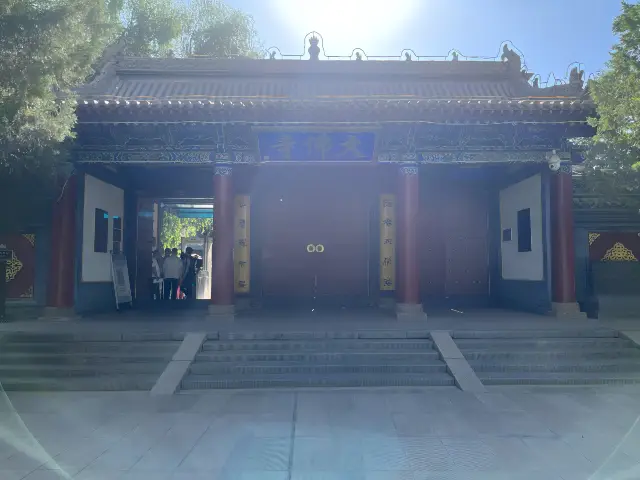 The largest reclining Buddha in China