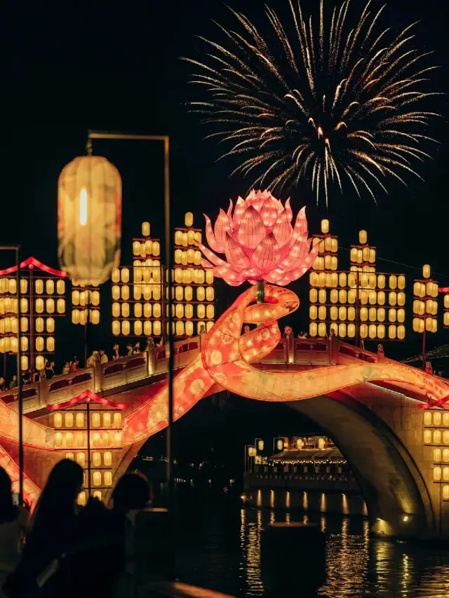 The atmosphere of the Mid-Autumn Festival lantern fair in Suzhou is full, come and check in
