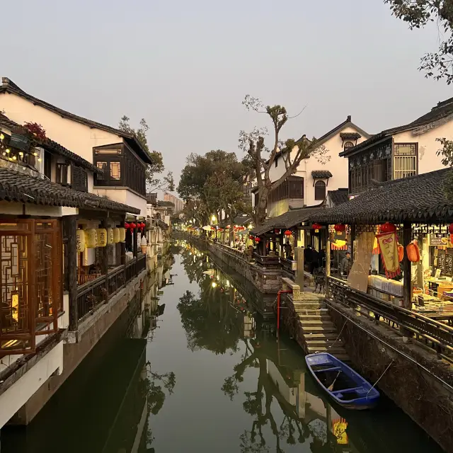 Rural Watertown near Shanghai