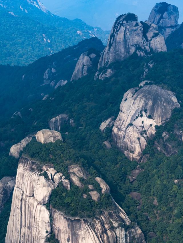 山不見我，我自去見山