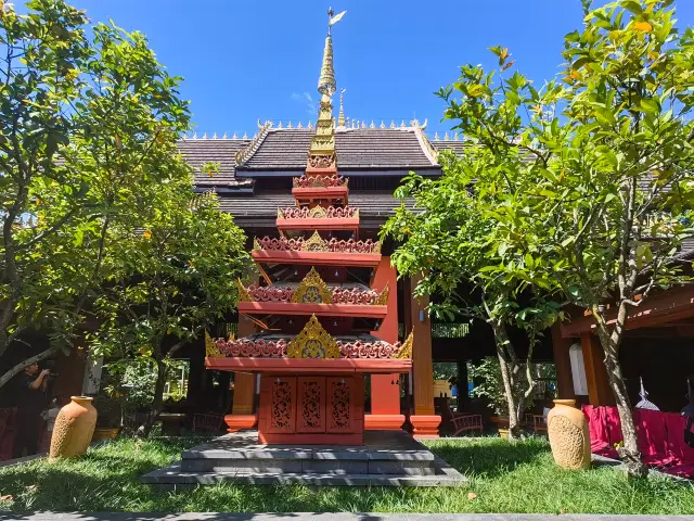 西双版纳のリゾートホテルの天井