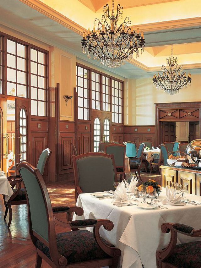 Shimla's Serenity & Luxury Unveiled 🌄✨