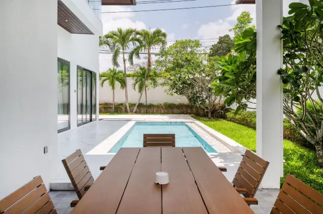 Newly opened standalone pool villas in Pattaya