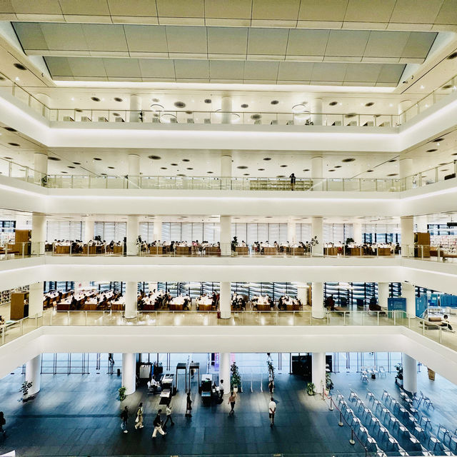 種草深圳圖書館北館啦，環境高大上哦