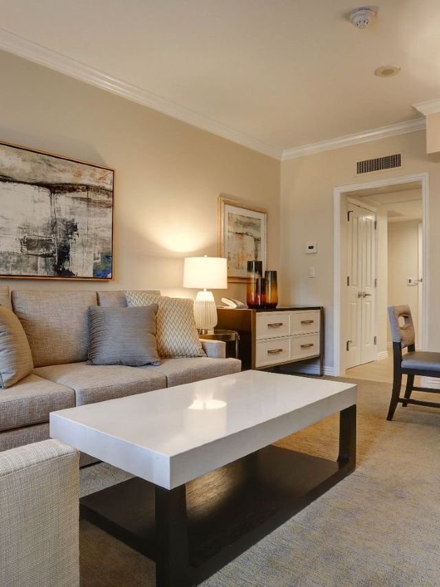 🌴 Newport Beach Bliss: Top Picks for Your Stay 🛎️